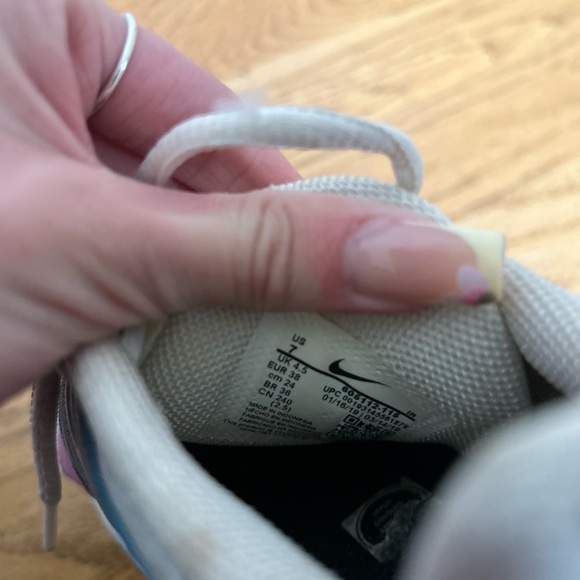 Nike Air Max Plus 'Summer Gradient' - Picture 3 of 4